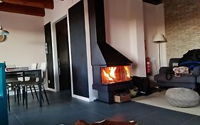 Casa Rural Masia Les Apieres